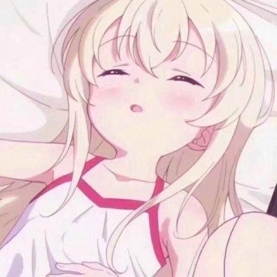 不愿让男消防员搀扶